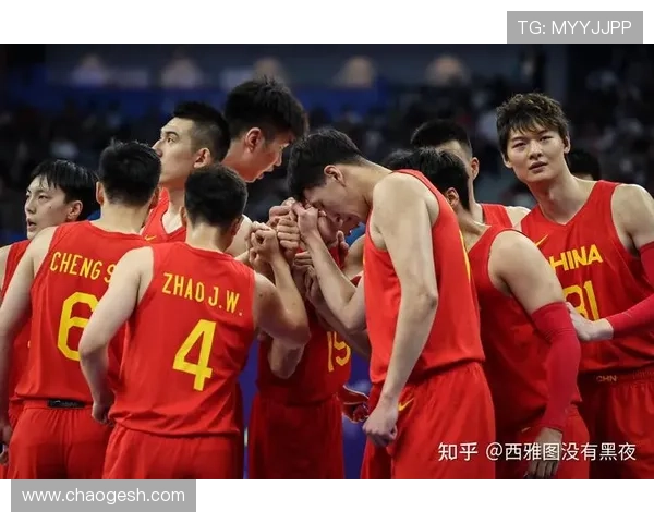 中国男篮力克菲律宾晋级世界杯八强 全队展现团结拼搏精神