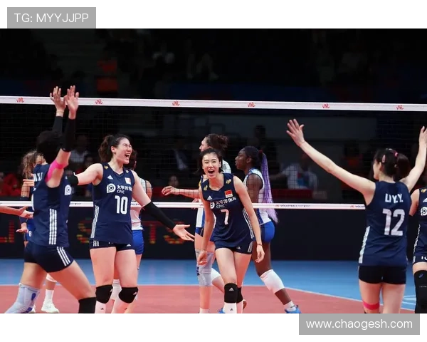 中国女排连胜强敌晋级总决赛再创辉煌展现顽强拼搏精神
