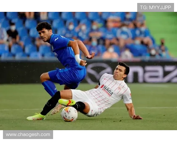 以弗罗西诺内全力备战意甲联赛力争在冬季前稳固保级形势 以弗罗西诺内全力备战意甲联赛力争在冬季前稳固保级形势