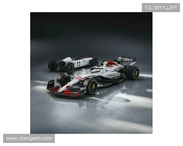 F1赛季最新动态:梅赛德斯和红牛车队对决持续升温 竞争激烈 F1赛季最新动态:梅赛德斯和红牛车队对决持续升温 竞争激烈