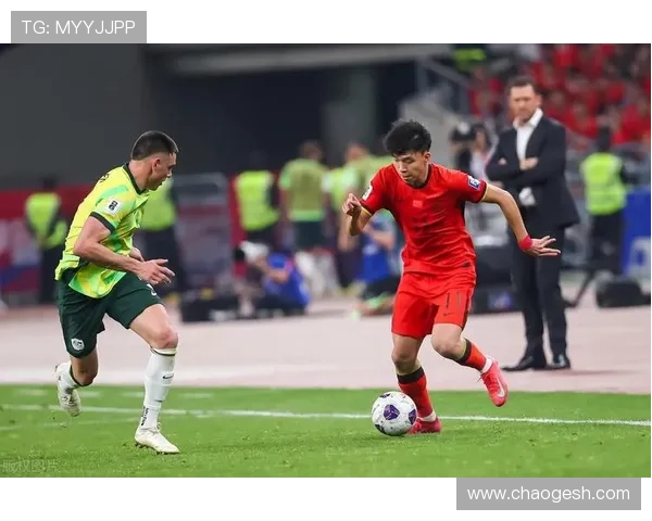 中国男足世预赛关键战逆境求变主帅调整阵容冲击出线形势严峻球迷期待 中国男足世预赛关键战逆境求变主帅调整阵容冲击出线形势严峻球迷期待