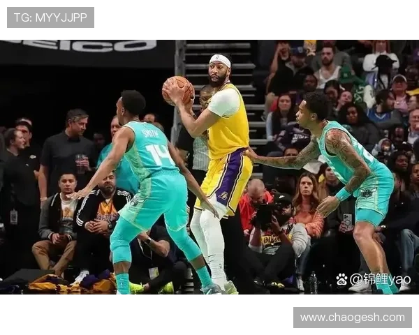 湖人逆转劲敌展现团队韧性新援爆发助力赛季迎来关键转折节点时刻